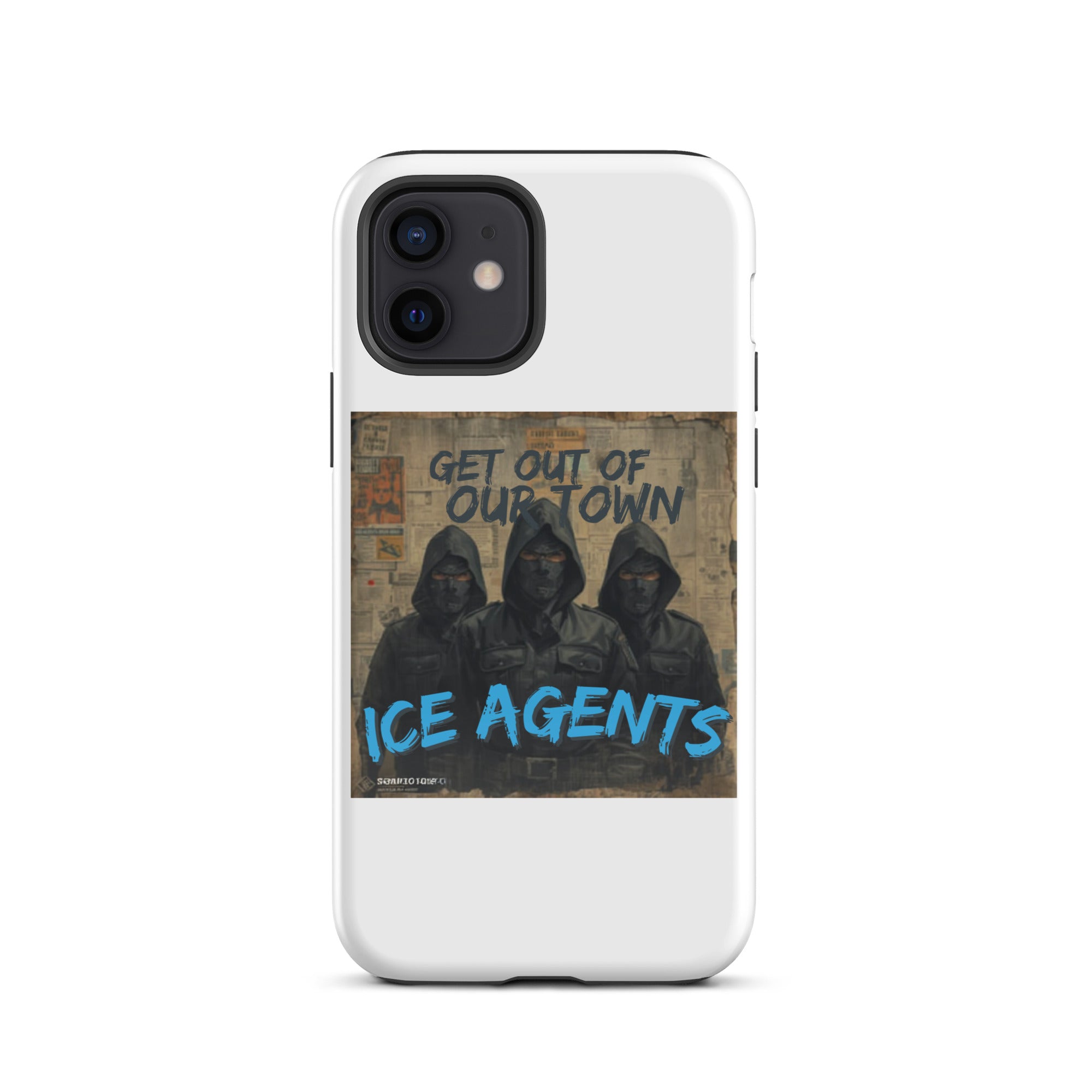 Funda rígida blanca para iPhone con diseño de tres encapuchados y texto “ICE AGENTS”