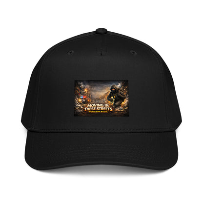 5-Panel Cap Schwarz mit Front-Patch „Moving in These Streets“