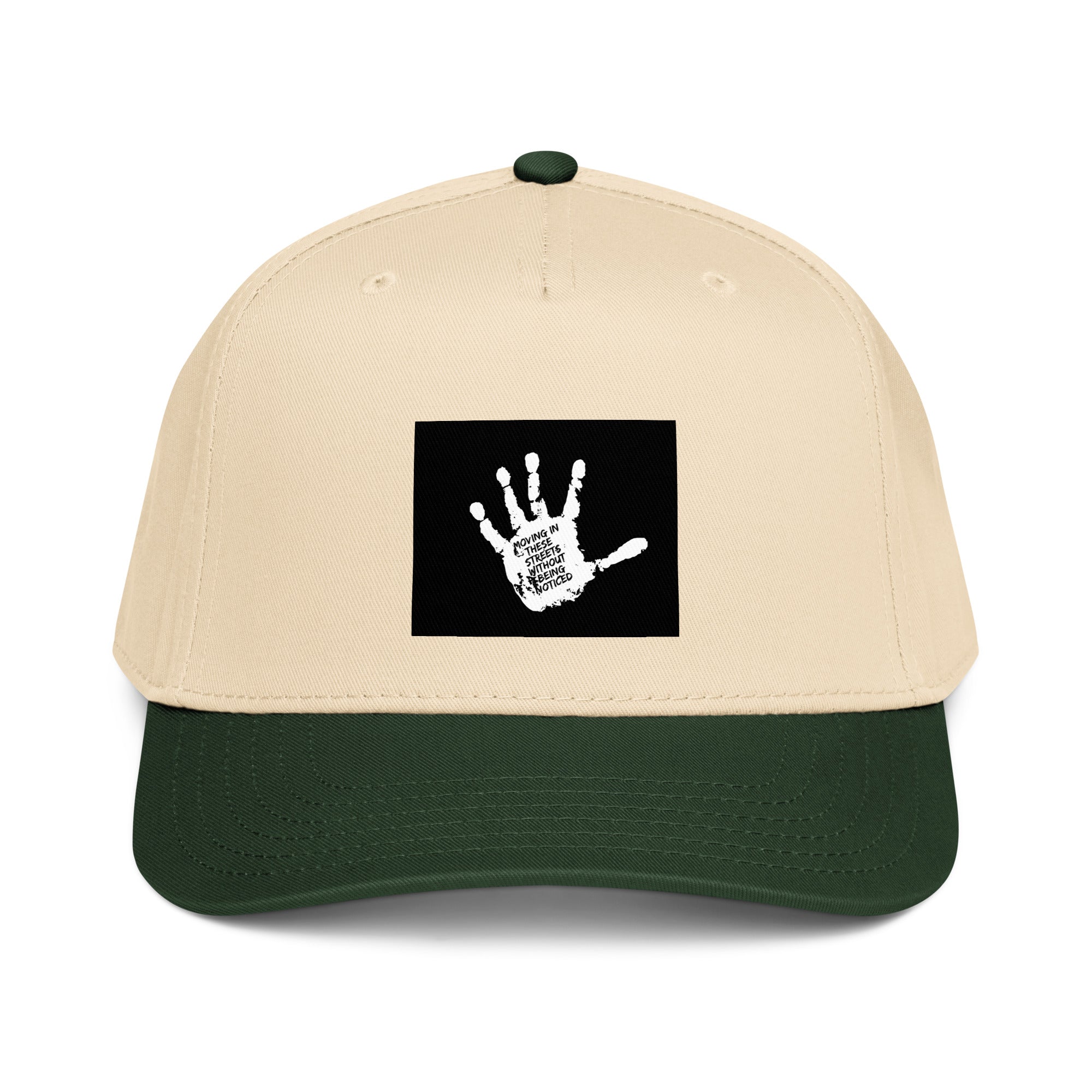 5-panel cap in dark green and natural with front logo patch