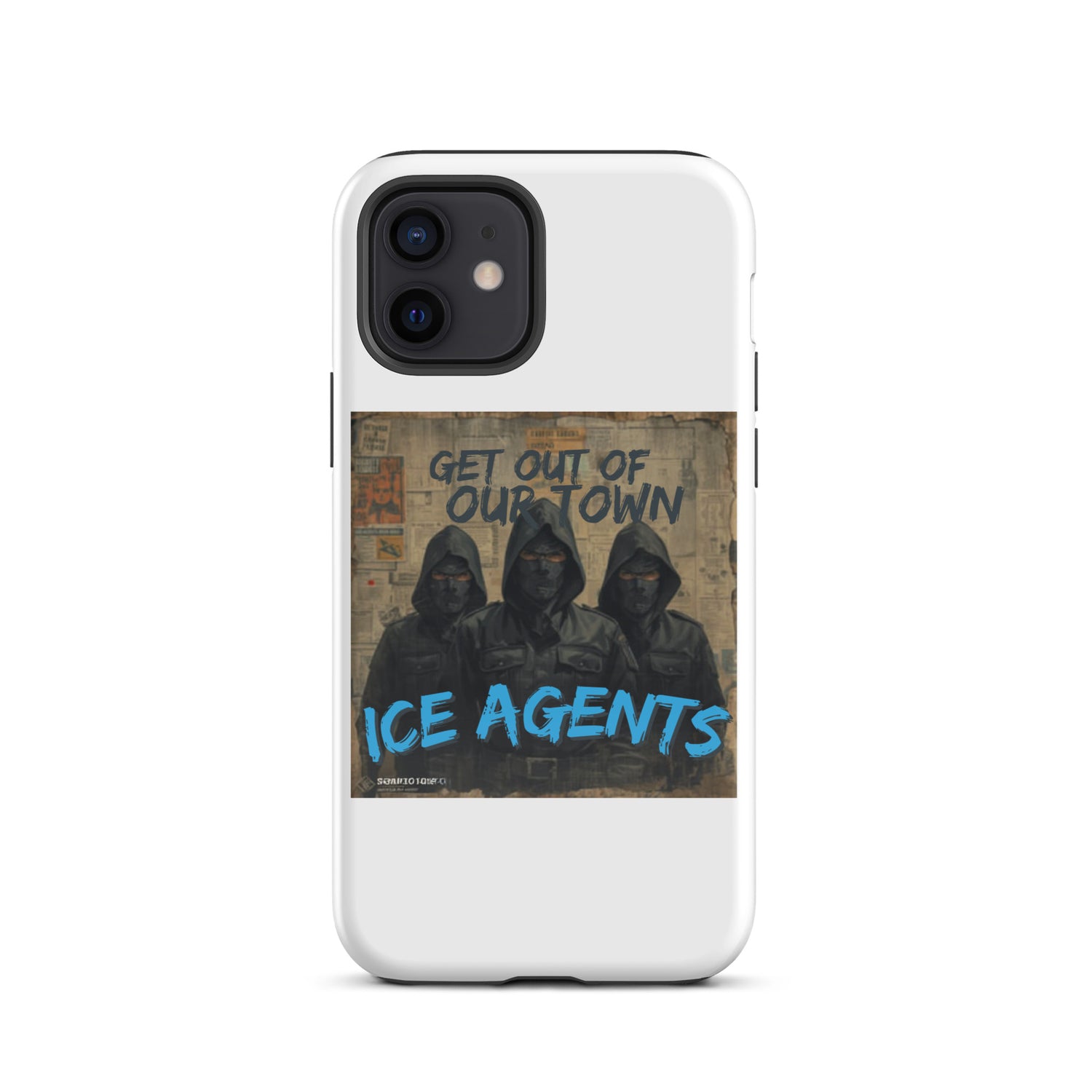 Funda rígida blanca para iPhone con diseño de tres encapuchados y texto “ICE AGENTS”