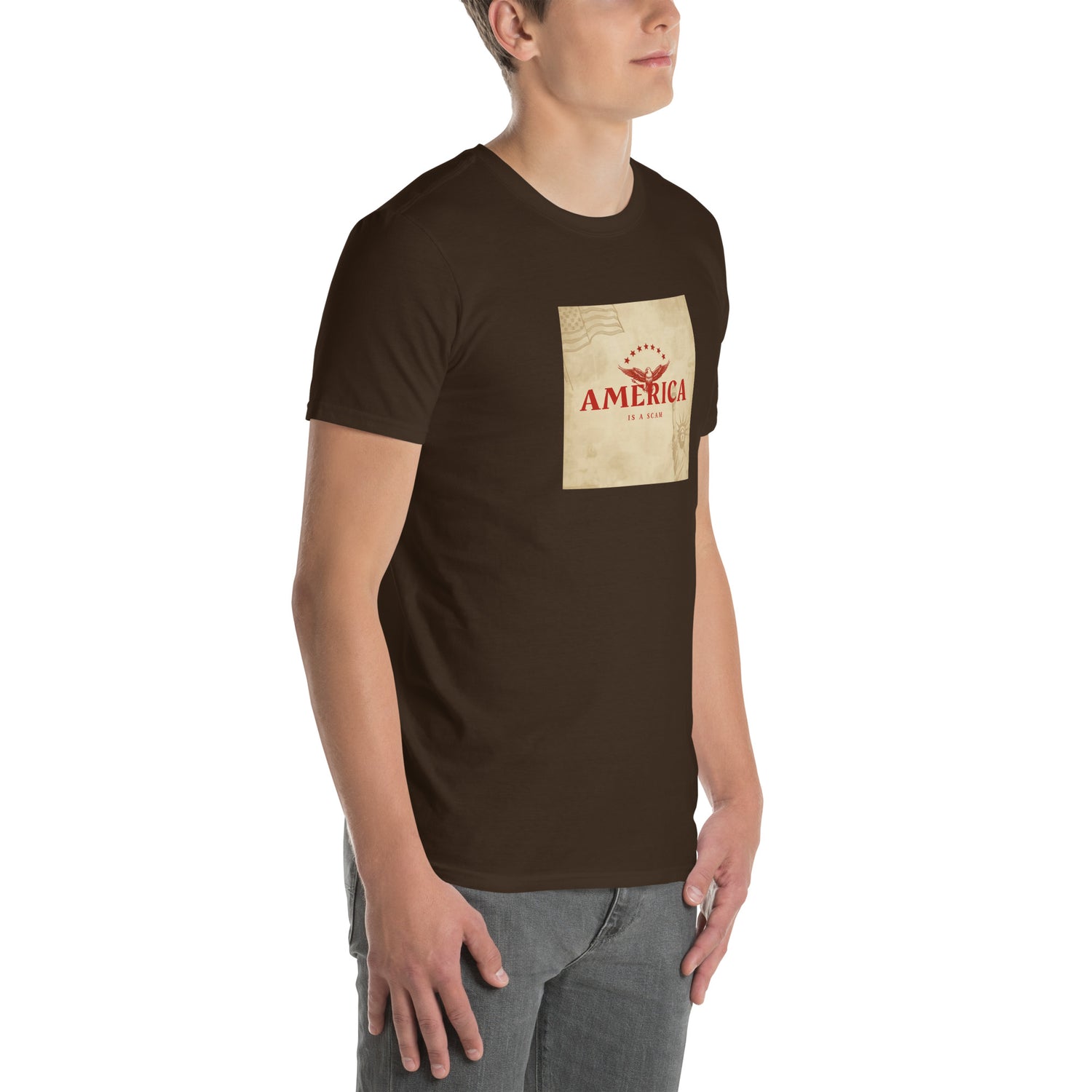America Is A Scam T-Shirt con stampa “AMERICA” in riquadro, maniche corte, marrone scuro