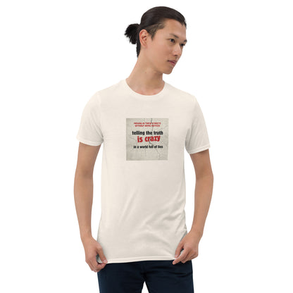 Cremefarbenes T-Shirt mit Quadrataufdruck „telling the truth is crazy“