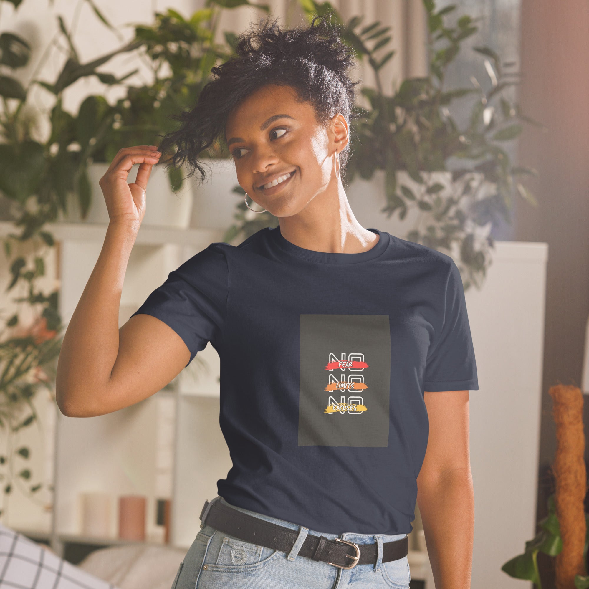 Unisex T-shirt with short sleeves, navy, square logo graphic on chest