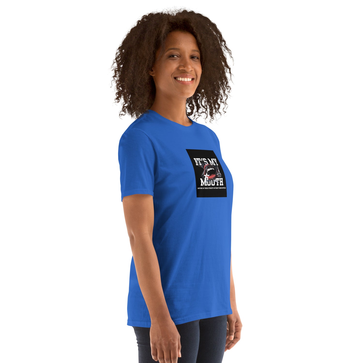 Camiseta unisex azul real con estampado “IT&