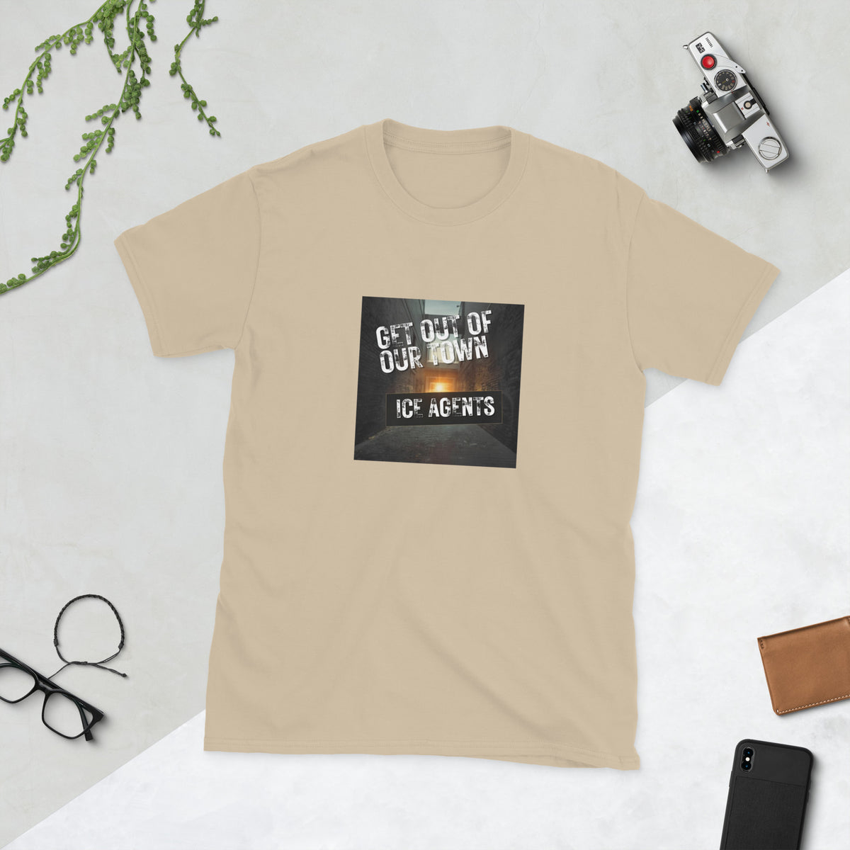 MIS Apparel streetwear T-shirt, sand/beige with square front graphic print