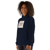 Sudadera azul marino con capucha y bolsillo canguro, estampado frontal